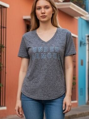 Women's Under Armour Gray & Blue Short Sleeve Tee M Like New